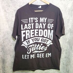 Gray Bachelor Party T Shirt Size Large‎